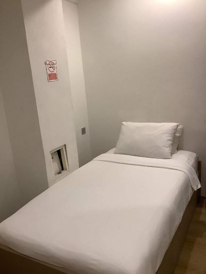 Cr.Hotel Makkasan Екстериор снимка